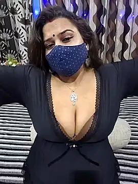 Snapshot of AzadPanchi2024 chatting on January 4, 9:10 am AzadPanchi2024 online show from January 4, 9:10 am