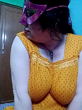 Snapshot of Raja_Ranii chatting on February 7, 3:30 pm Raja Ranii online show from February 7, 3:30 pm