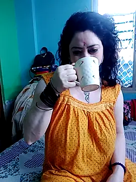 Snapshot of Raja_Ranii chatting on February 16, 1:58 am Raja Ranii online show from February 16, 1:58 am