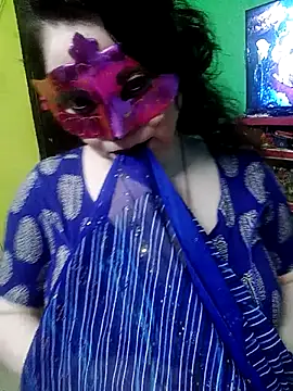 Snapshot of Raja_Ranii chatting on February 16, 12:43 pm Raja Ranii online show from February 16, 12:43 pm