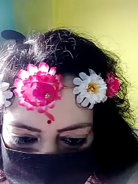 Snapshot of Raja_Ranii chatting on February 23, 7:11 am Raja Ranii online show from February 23, 7:11 am