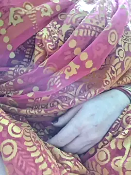 Snapshot of Raja_Ranii chatting on February 22, 9:41 am Raja Ranii online show from February 22, 9:41 am