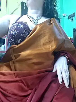 Snapshot of Raja_Ranii chatting on March 10, 3:28 pm Raja Ranii online show from March 10, 3:28 pm