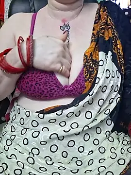 Snapshot of Raja_Ranii chatting on April 4, 5:38 am Raja Ranii online show from April 4, 5:38 am