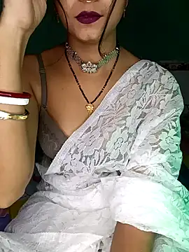 Snapshot of Diamond_queeen chatting on January 19, 9:13 pm Diamond queeen online show from January 19, 9:13 pm