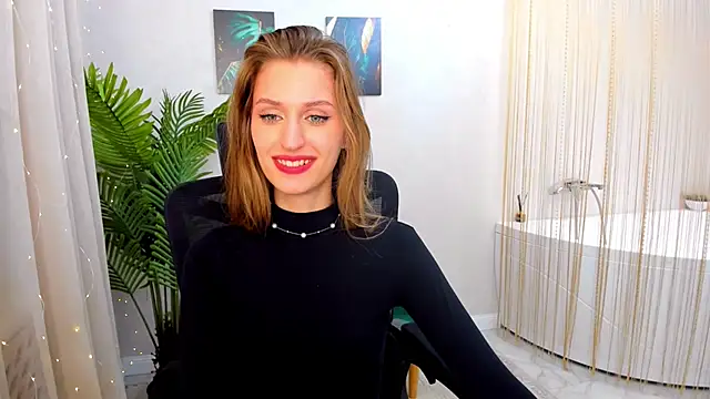 Snapshot of NaturalBeaty chatting on March 3, 6:12 pm NaturalBeaty online show from March 3, 6:12 pm