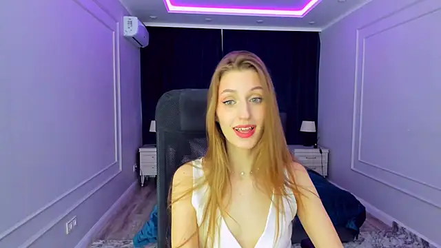 Snapshot of NaturalBeaty chatting on March 17, 3:47 am NaturalBeaty online show from March 17, 3:47 am