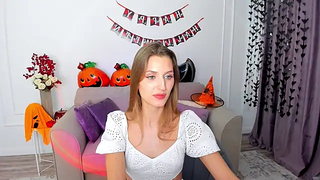 Snapshot of NaturalBeaty chatting on October 24, 12:12 pm NaturalBeaty online show from October 24, 12:12 pm