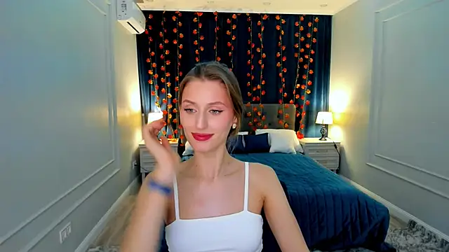 Snapshot of NaturalBeaty chatting on November 17, 6:46 pm NaturalBeaty online show from November 17, 6:46 pm