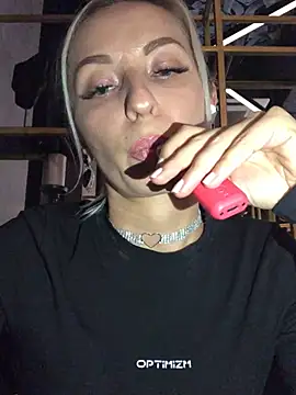 Snapshot of Diamond_Bunny_ chatting on December 24, 6:17 pm Diamond Bunny  online show from December 24, 6:17 pm