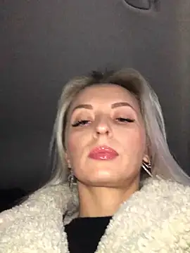 Snapshot of Diamond_Bunny_ chatting on January 13, 3:04 pm Diamond Bunny  online show from January 13, 3:04 pm