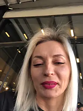 Snapshot of Diamond_Bunny_ chatting on February 5, 1:54 pm Diamond Bunny  online show from February 5, 1:54 pm