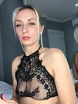 Snapshot of Diamond_Bunny_ chatting on February 26, 8:44 pm Diamond Bunny  online show from February 26, 8:44 pm