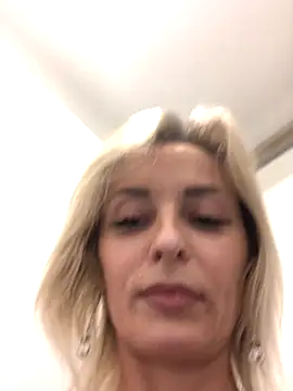 Snapshot of Diamond_Bunny_ chatting on September 13, 3:34 pm Diamond Bunny  online show from September 13, 3:34 pm