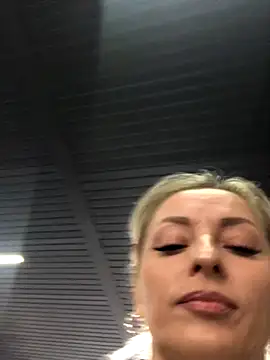 Snapshot of Diamond_Bunny_ chatting on October 3, 2:03 pm Diamond Bunny  online show from October 3, 2:03 pm