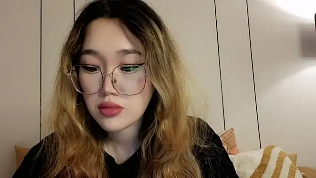 Jennatyan online show from April 27, 5:16 am