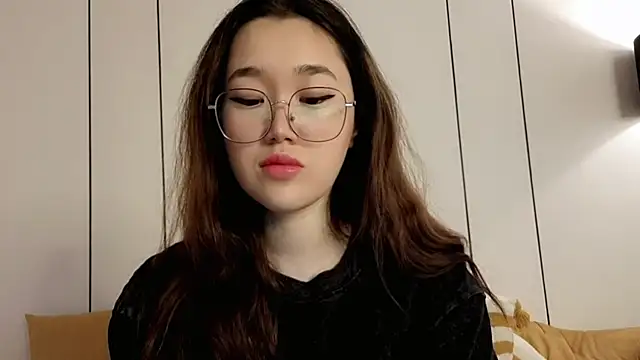 Snapshot of Jennatyan chatting on May 20, 4:18 am Jennatyan online show from May 20, 4:18 am