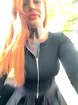 Snapshot of krysstal003 chatting on October 26, 10:43 am krysstal003 online show from October 26, 10:43 am