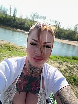 krysstal003 online show from April 19, 2:16 pm