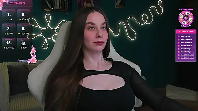 Snapshot of katie_taylorr chatting on March 28, 10:09 pm katie taylorr online show from March 28, 10:09 pm