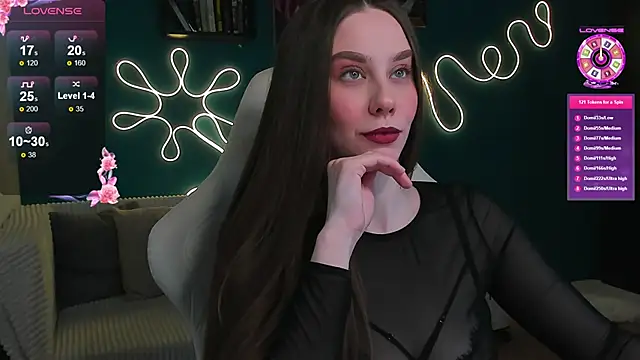 Snapshot of katie_taylorr chatting on April 7, 1:06 am katie taylorr online show from April 7, 1:06 am