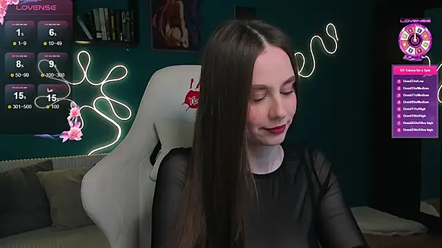 Snapshot of katie_taylorr chatting on July 1, 10:53 pm katie taylorr online show from July 1, 10:53 pm
