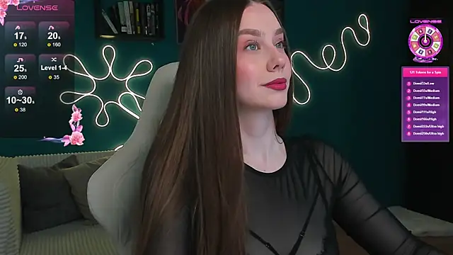 Snapshot of katie_taylorr chatting on July 5, 8:27 pm katie taylorr online show from July 5, 8:27 pm