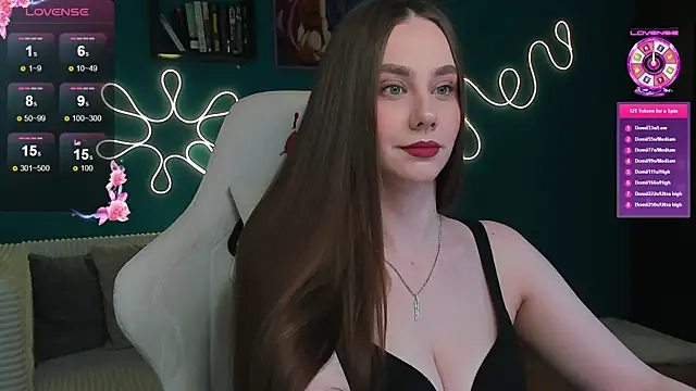 Snapshot of katie_taylorr chatting on July 6, 10:01 pm katie taylorr online show from July 6, 10:01 pm