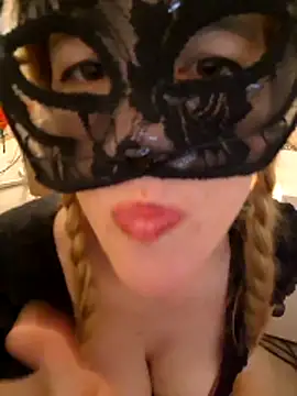 Hexe12346 online show from April 18, 6:06 am