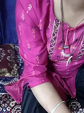 Snapshot of kaveerpooja947 chatting on October 26, 4:57 pm kaveerpooja947 online show from October 26, 4:57 pm