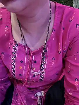 Snapshot of kaveerpooja947 chatting on November 15, 5:20 pm kaveerpooja947 online show from November 15, 5:20 pm