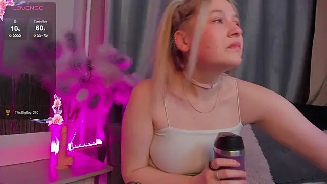 Colleen Blake online show from February 21, 3:10 pm