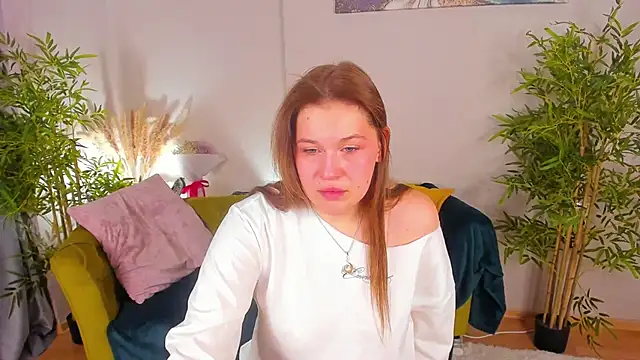 Colleen Blake online show from November 19, 5:02 pm