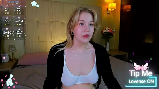 Snapshot of Colleen_Blake chatting on May 9, 5:18 pm Colleen Blake online show from May 9, 5:18 pm