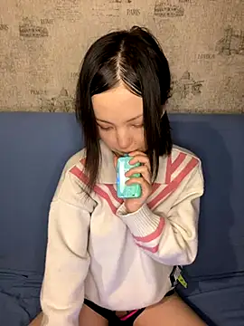 lalallalalaa- online show from November 21, 3:44 pm