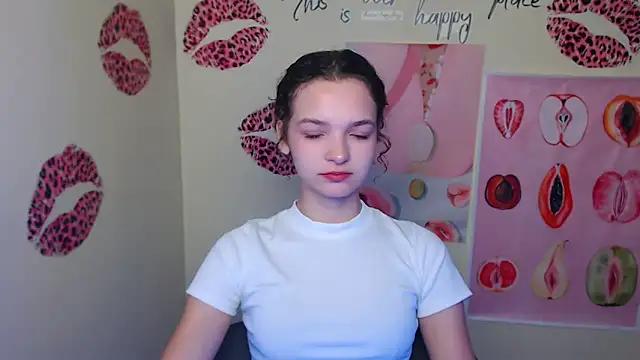  SusieSu  online show from September 25, 6:50 am