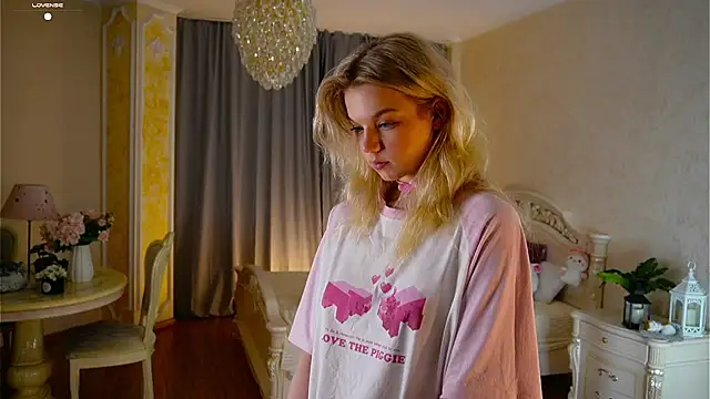 EdlinAlliston online show from September 16, 2:40 pm