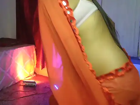 Snapshot of Cute-Hazel chatting on February 9, 12:30 pm Cute-Hazel online show from February 9, 12:30 pm