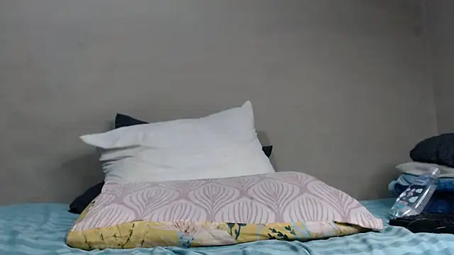 BustyMelonssXXXX online show from February 3, 8:36 pm