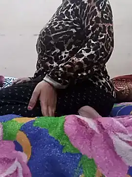 Snapshot of Anamika_Kapoor chatting on December 22, 3:55 pm Anamika Kapoor online show from December 22, 3:55 pm