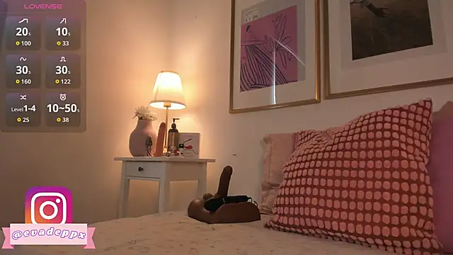 Snapshot of Eva_depp chatting on September 9, 2:38 pm Eva depp online show from September 9, 2:38 pm