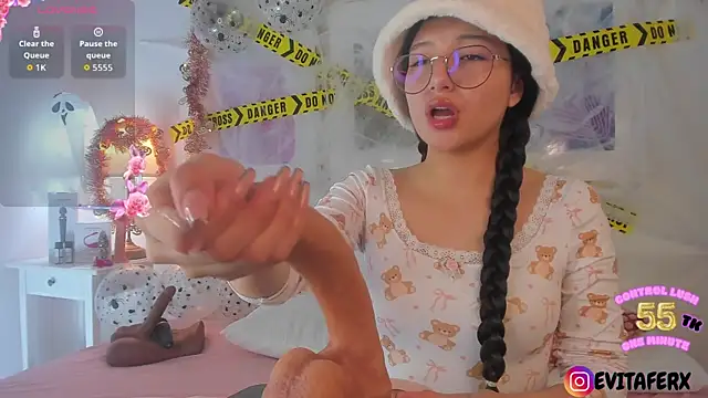 Snapshot of Eva_depp chatting on October 28, 5:37 pm Eva depp online show from October 28, 5:37 pm