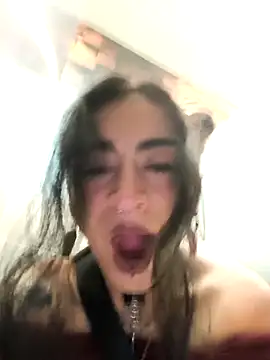 Lila Desiree online show from February 26, 9:03 pm