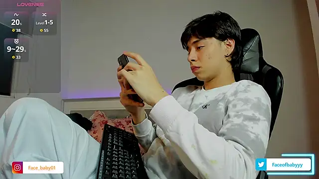 facebaby1 online show from February 19, 4:41 am