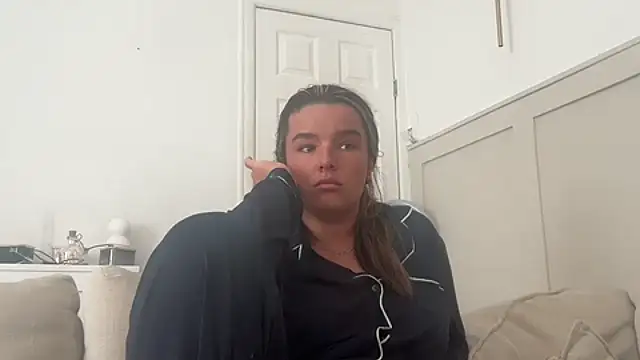 maisiesmithx online show from September 29, 11:37 am