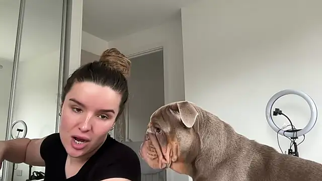 maisiesmithx online show from April 4, 1:19 pm