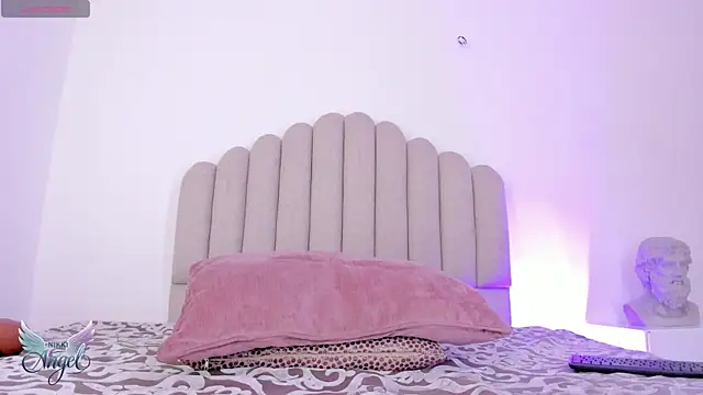 Nikki Angel  online show from March 16, 7:38 pm