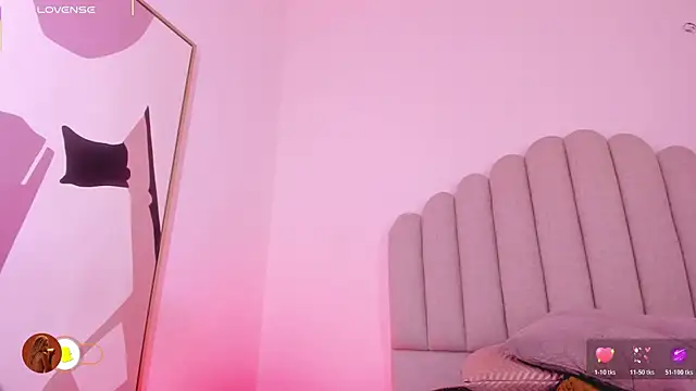 Nikki Angel  online show from February 22, 6:50 pm