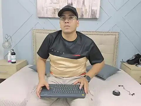 Vale n Matt online show from September 21, 3:41 am