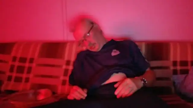 loverboyxxx69 online show from October 3, 11:35 pm